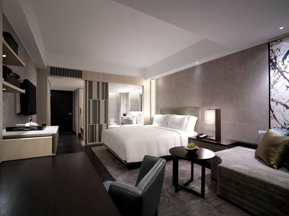 هتل نیو ورد